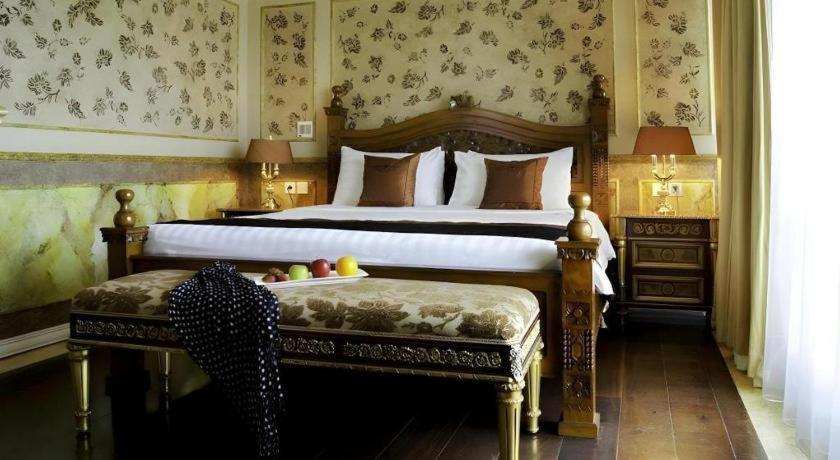 Amos Cozy Hotel Melawai Yakarta Exterior foto